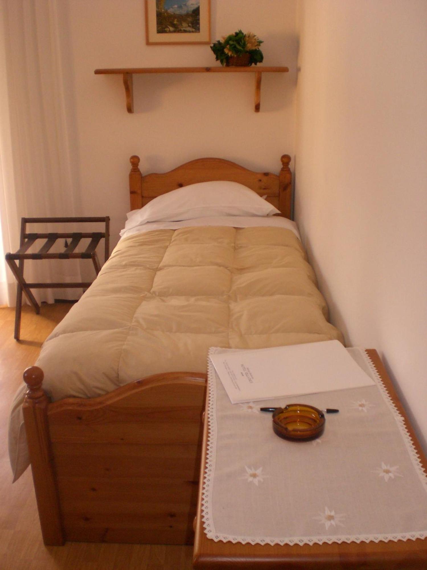 Hotel Villa Ines บอร์กา ดิ คาโดเร ภายนอก รูปภาพ